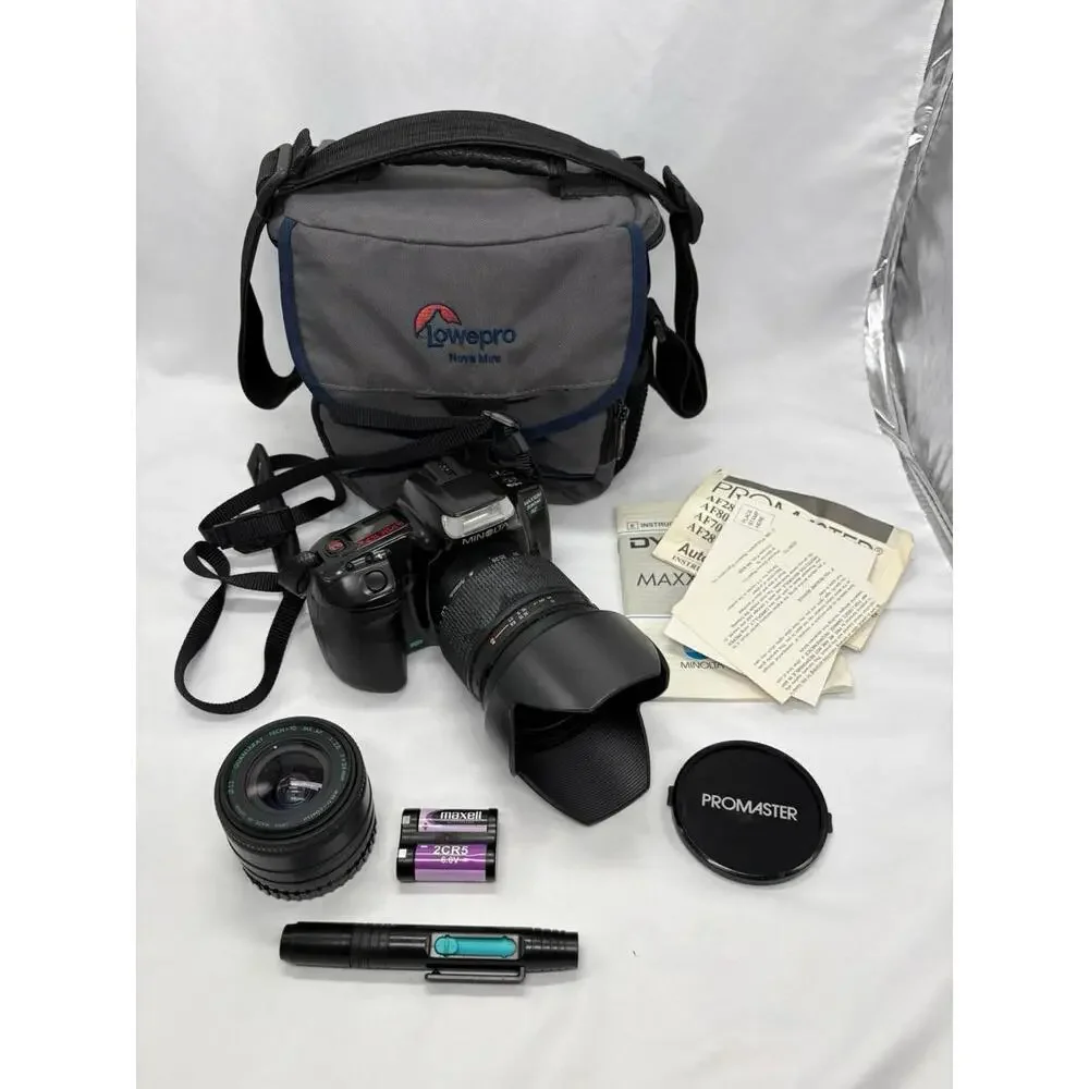 Minolta Maxxum 330si RZ 35mm SLR Film Camera Bundle 2 Lens, Case, New Battery